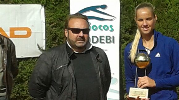 Arantxa Rus i Roberto Carballés guanyen el torneig ITF del Natació Sant Cugat