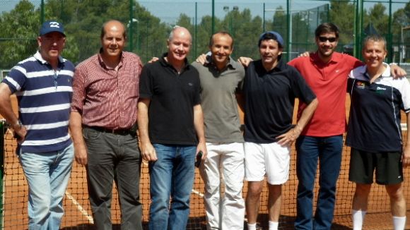 Els equips sènior de tennis del CTNSC se la juguen contra el RCT Barcelona