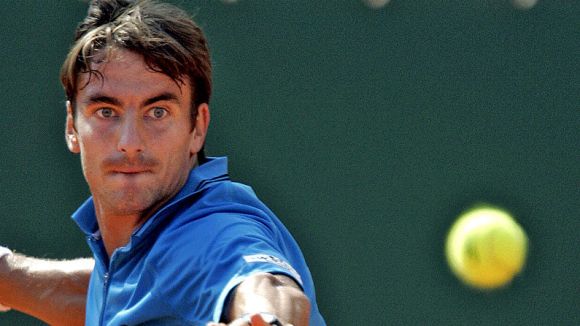 Tommy Robredo perd als quarts de final del torneig de Bastad davant Ferrer