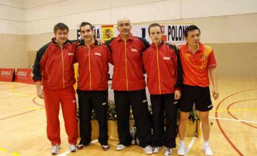 La selecció espanyola de tennis taula prepara el Mundial al CAR de Sant Cugat
