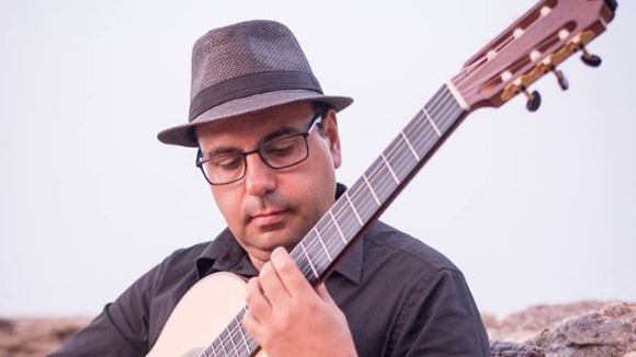 El guitarrista Tono Blasi, avui al MUT del Casal TorreBlanca