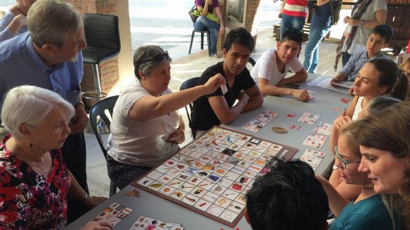 La integració i l'àmbit laboral, principals motius per aprendre català