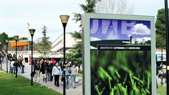 Sant Cugat reclama al govern espanyol que pagui les beques que deu als estudiants catalans