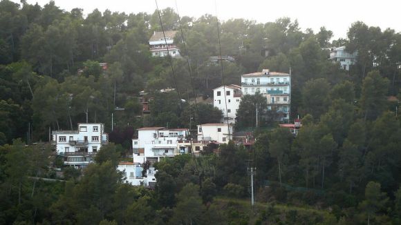 Sant Cugat posa al dia la delimitació urbanística de les franges de protecció contra incendis