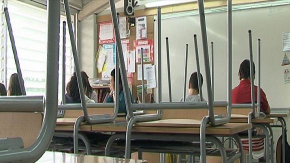 Alt: Seguiment majoritari de la vaga d'ensenyament al centres públics