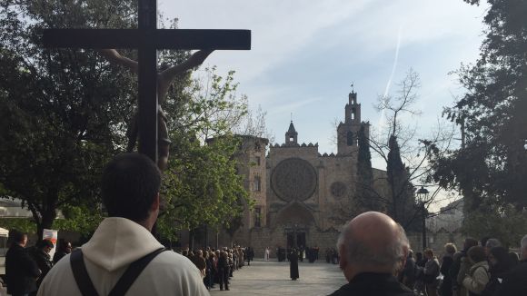El Via Crucis recorre aquest Divendres Sant els carrers de Sant Cugat