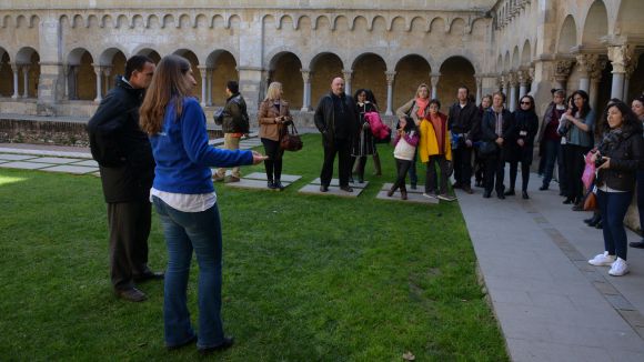 Arrenquen les visites al Monestir guiades per persones amb Asperger
