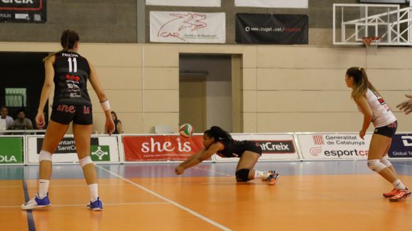 El Volei Sant Cugat es queda amb la mel del triomf als llavis però suma un punt de mèrit davant l'Haris