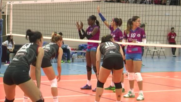 El DSV-Voleibol Sant Cugat aconsegueix la primera victòria de la temporada i ja no és cuer