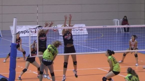 El Voleibol Sant Cugat venç amb autoritat l'UCAM Múrcia en el primer triomf del curs