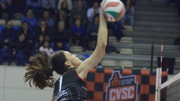 El DSV-Club Voleibol Sant Cugat mira el 2017 amb la permanència a l'horitzó