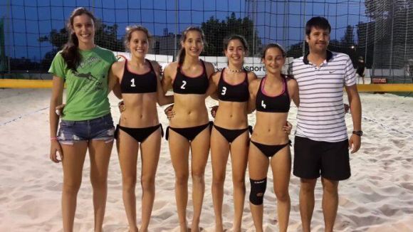 L'infantill del Sant Cugat es proclama campió català de volei platja