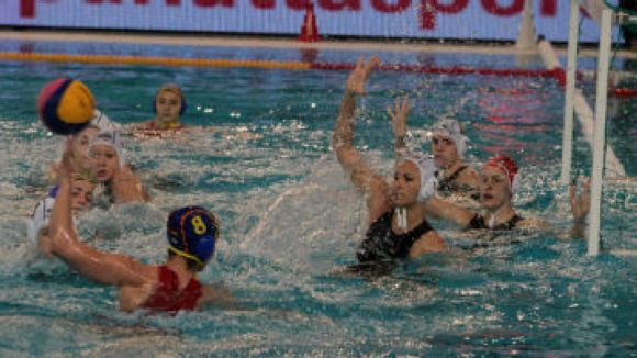 Les noies de Miki Oca s'enfronten a Hongria per un lloc a la final de l'Europeu