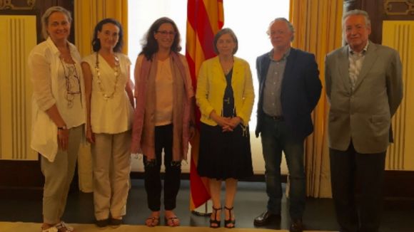 Carme Forcadell rep una delegació de Wise People Sant Cugat al Parlament per conèixer els reptes de l'entitat
