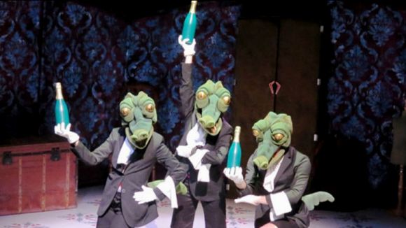 Les andròmines velles prenen vida al Casal de Mira-sol amb 'Zaquizamí'