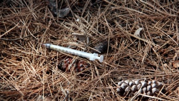 El pla de Drogues, que vol prevenir i informar dels riscos de consumir-ne, arriba a més d'un miler de joves