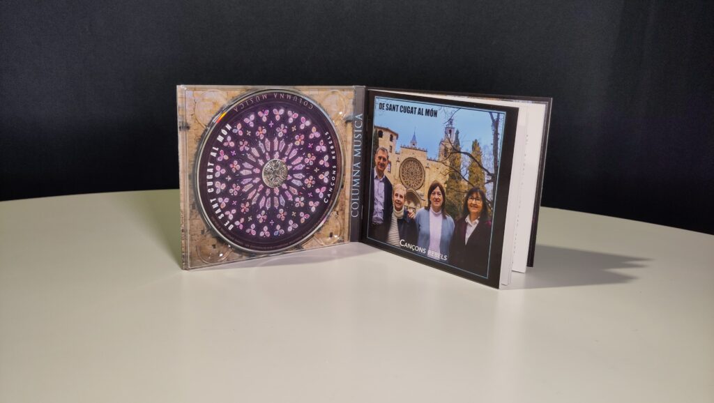 Imatge del CD físic "De Sant Cugat al món. Cançons rebels"