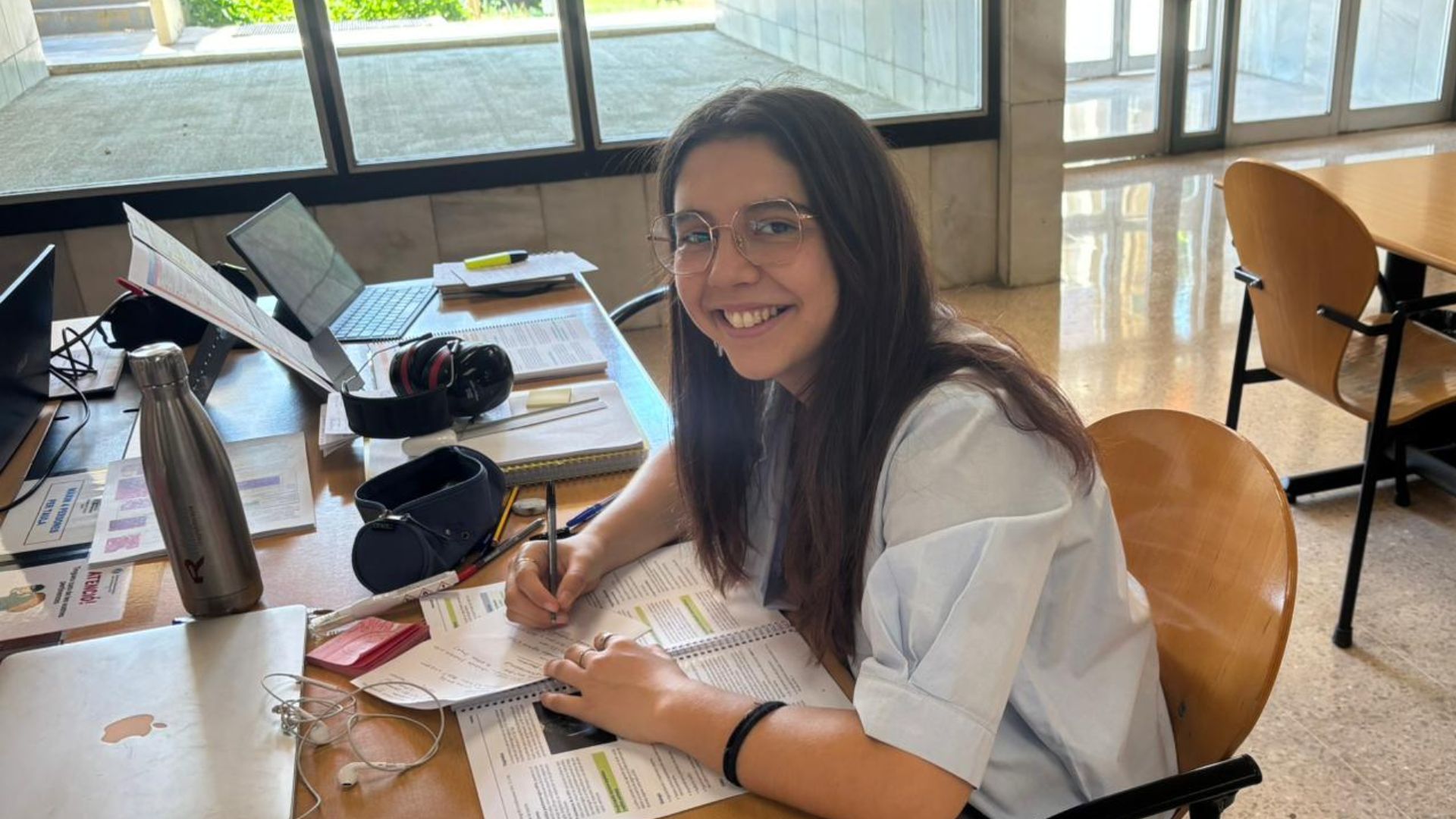 La santcugatenca Carla León dissenya un projecte per combatre la mortalitat materna