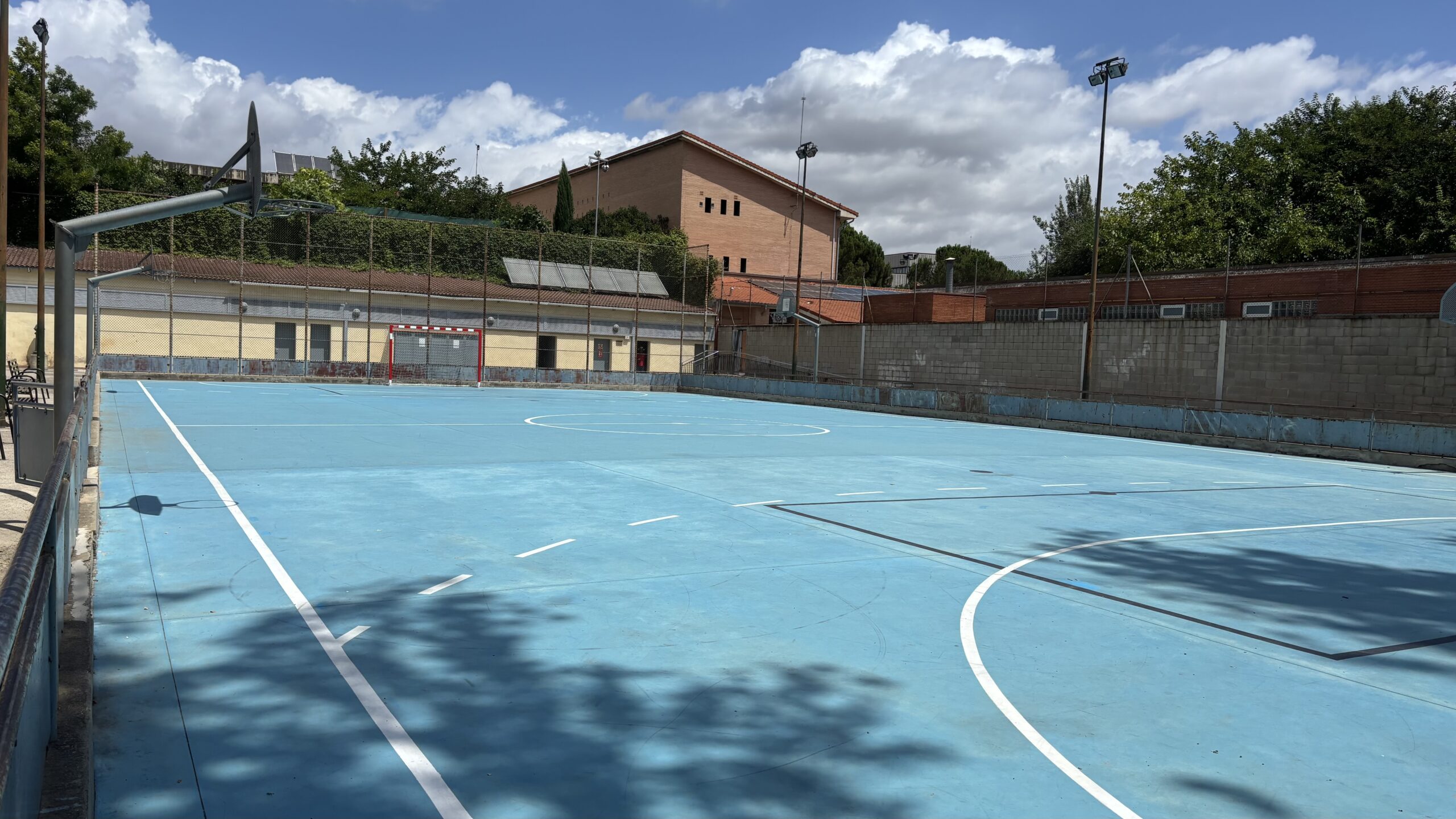 L'Ajuntament cobrirà les pistes de Sant Francesc
