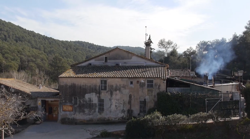 Alt: Can Borrell: la història abans del restaurant