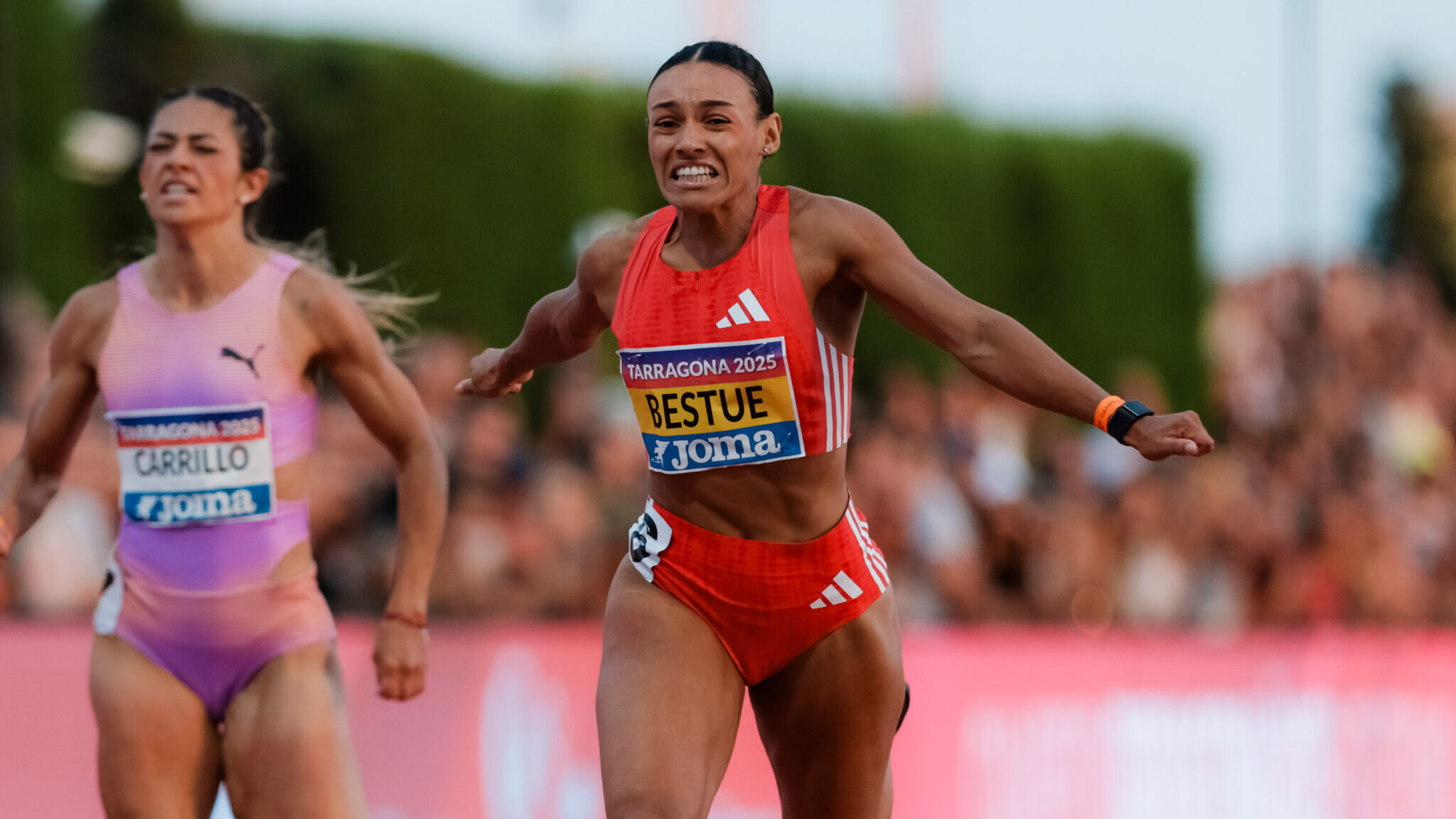 Jaël Bestué, or en els 200 m del Campionat d'Espanya