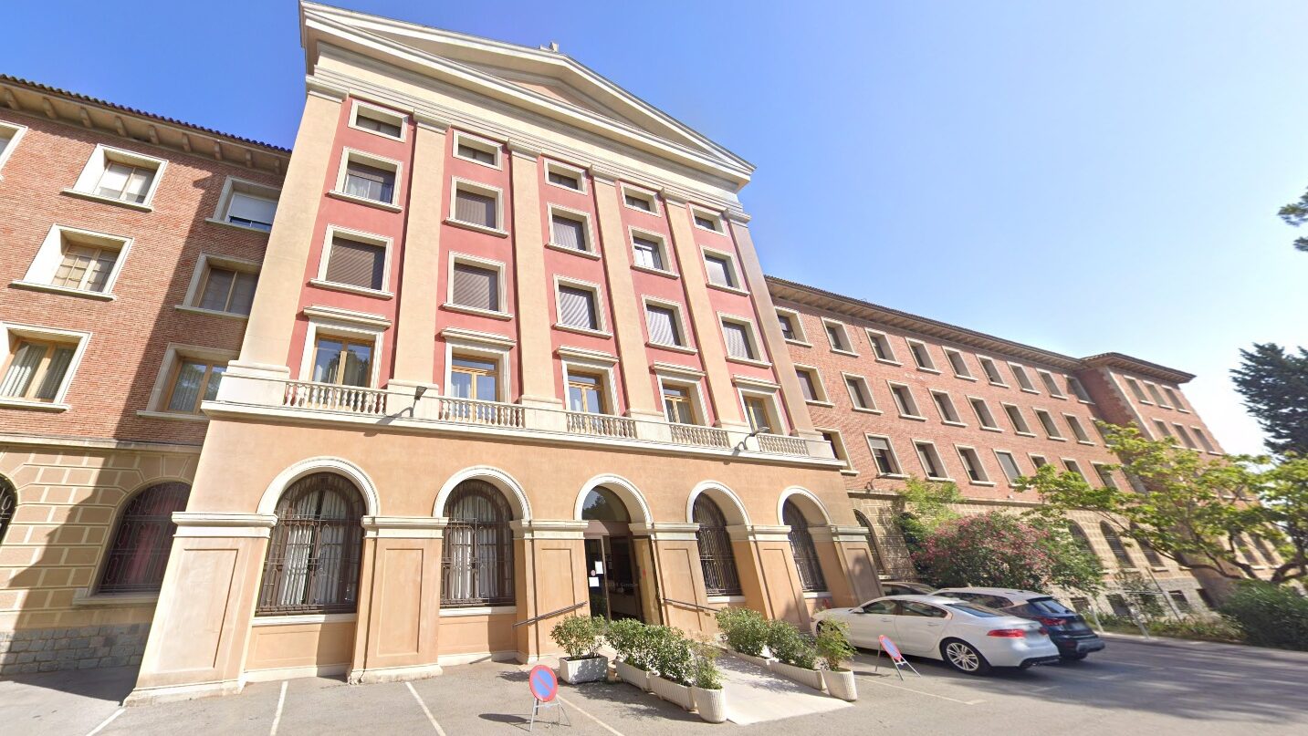 Gairebé cinc anys de presó per a un exconserge del Centre Borja per abusar d'una nena de 10 anys