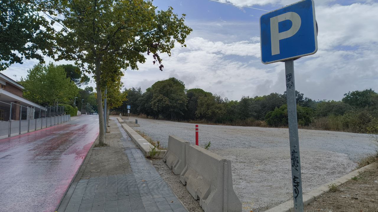 Tancat el pàrquing del Complex Esportiu després que s'hagi encallat la venda a l'EMD