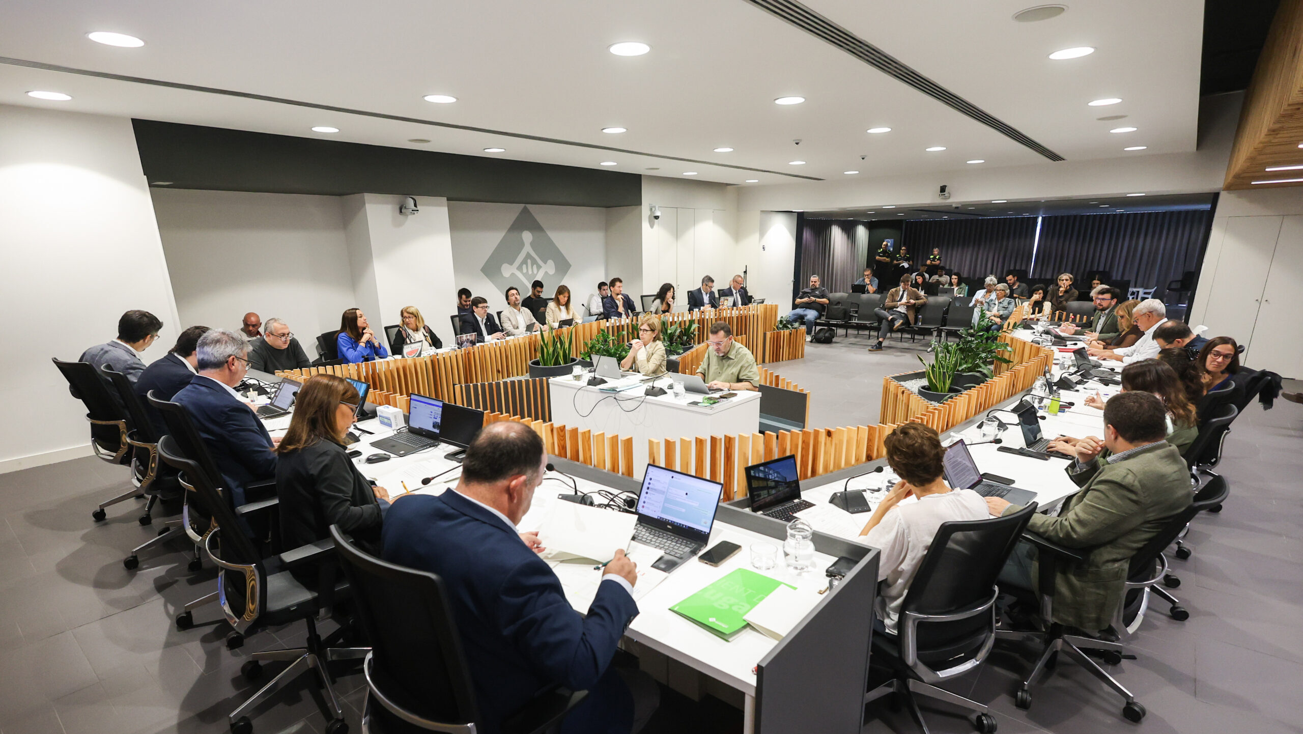 Recupera l'audiència pública del ple de setembre