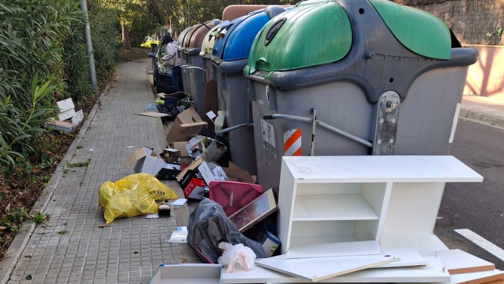 Alt: Preocupació a Sant Cugat per la neteja i l'asfalt mentre la mobilitat suspèn