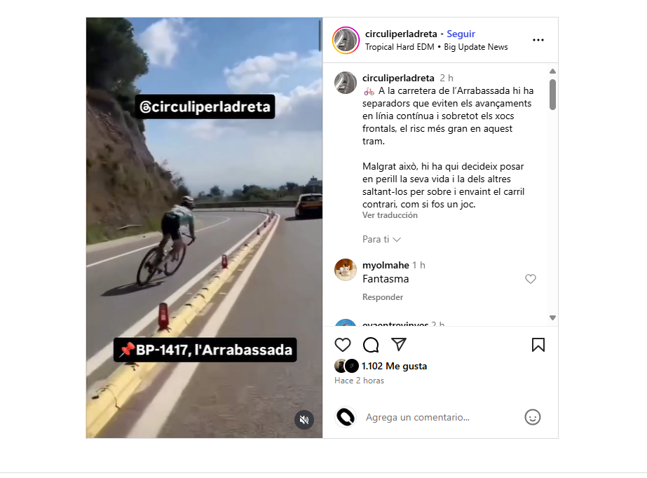 Un ciclista baixa de manera temerària per la carretera de l’Arrabassada