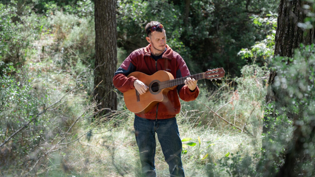 Arnau Serrallonga en un instant del videoclip 'Els dies que vindran'