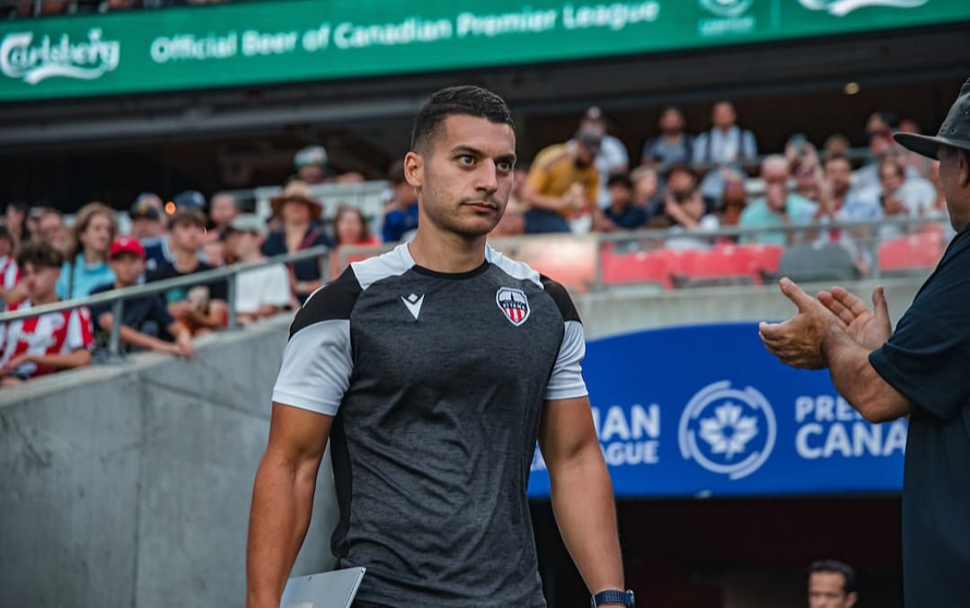 Àlex Baró, campió del Canadà de futbol amb l'Atlètic Ottawa