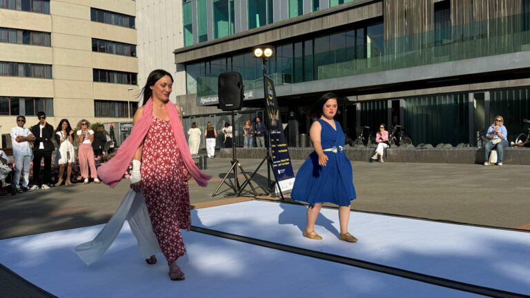 Imatge d'arxiu de la desfilada de moda inclusiva que es va celebrar a la Nit en Blanc