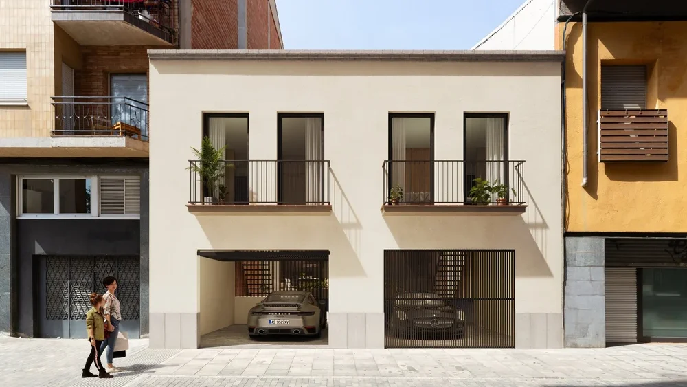 Una antiga casa ocupada a Sant Cugat es convertirà en dos habitatges de luxe d'1,7 milions d'euros cadascun