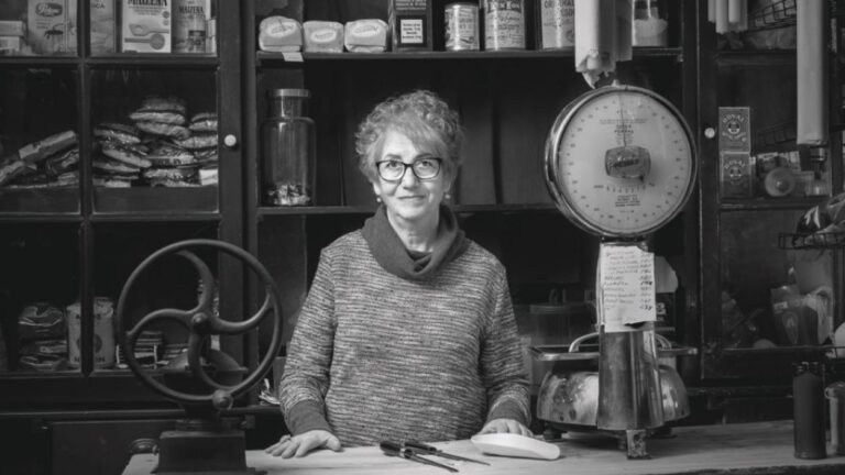 Foto Talks Qgat Foto: 'Retrats. D'objectes significants a gent de Concabella' - Imatge destacada