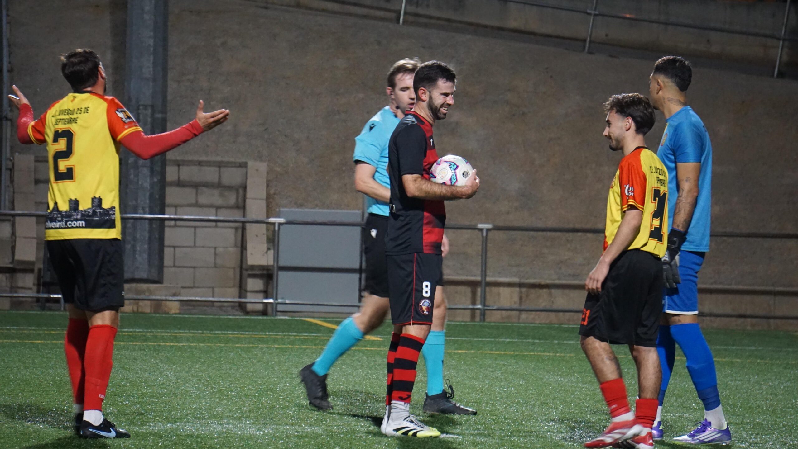 El SantCu veu trencada la bona ratxa i cau davant un intens 25 de Setembre