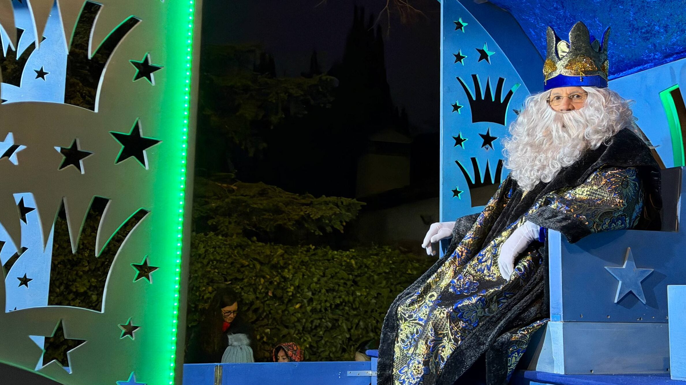 FOTOS | Els Reis arriben a Valldoreix entre tradició i emoció