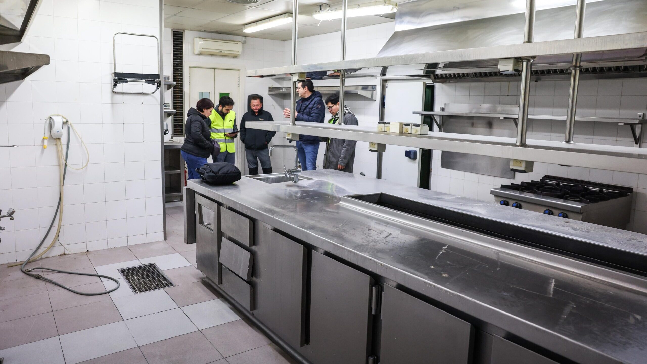 Comencen les obres de la cuina de l'escola La Mirada