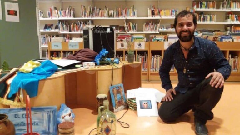 Expliquem contes: 'Contem i cantem contes a la llar de foc' - Imatge destacada