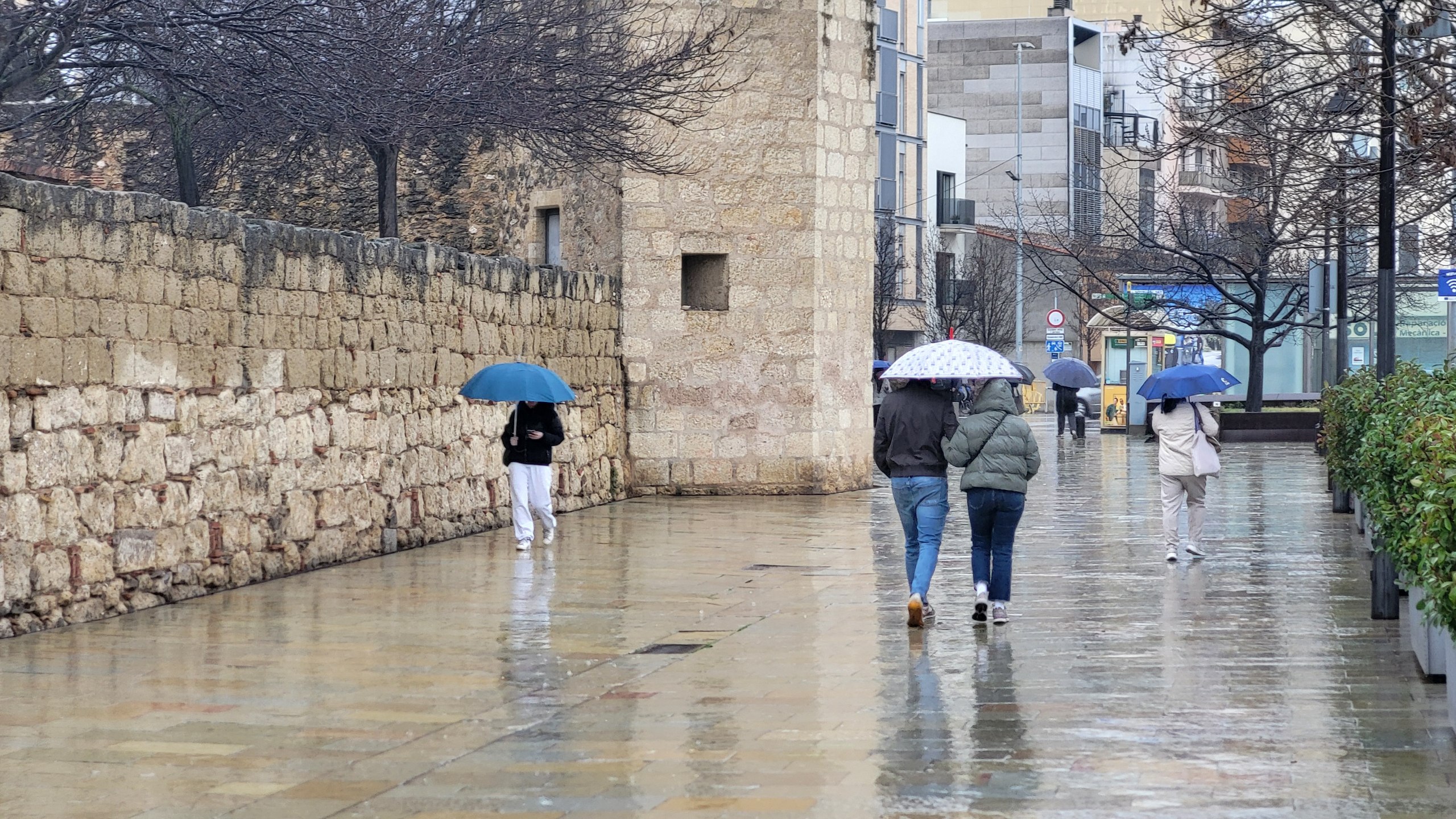 La borrasca Ingrid porta a Sant Cugat pluja i algun floc de neu tímid