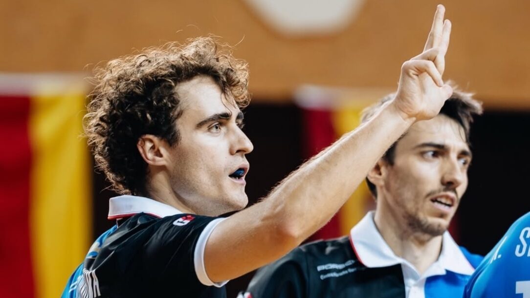 EuroHockey: el Junior remunta contra el campió alemany i té peu i mig a les semifinals