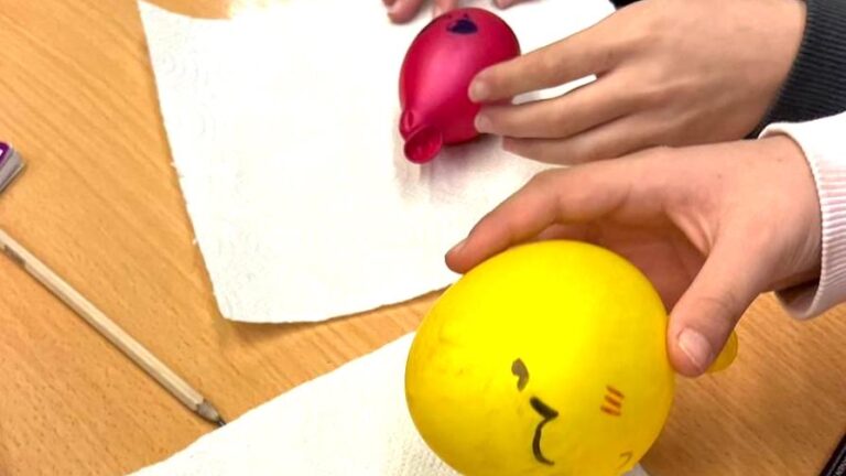 Taller 'Fem un peix globus'