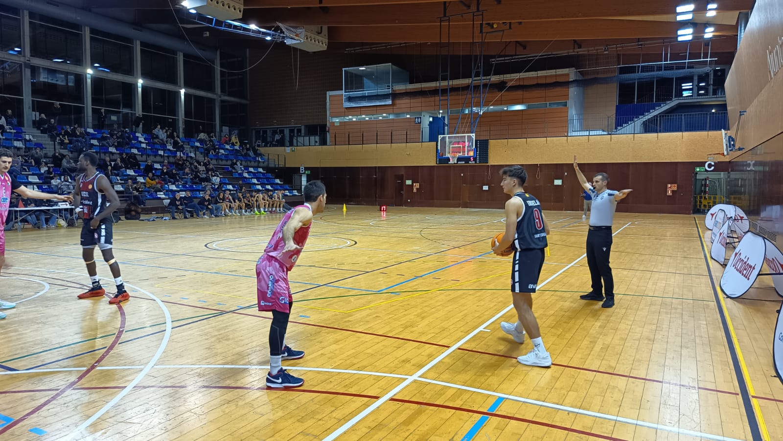 La UESC planta cara davant el CB Tarragona, però acaba derrotada