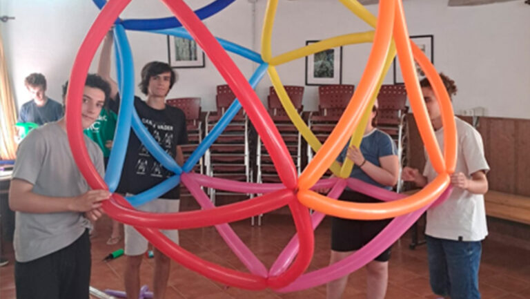 Taller de cìencia al Casal Mira-sol