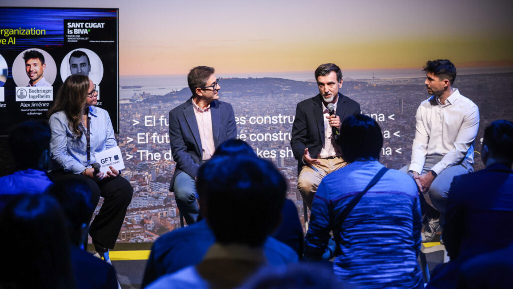 La taula rodona sobre ciberseguretat i IA, al Talent Arena del MWC de  Fira Montjuïc