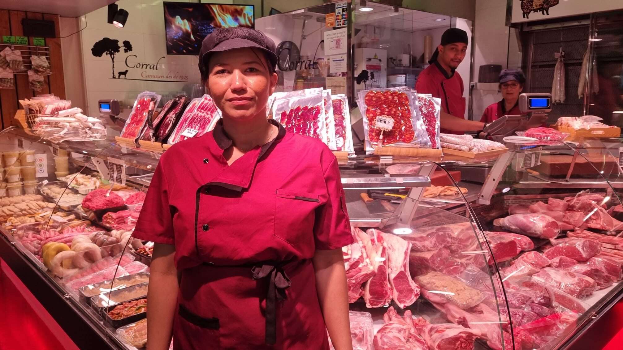Vanessa Soriano, carnissera al Mercat de Mira-sol: “Aquest ofici és tot un món”
