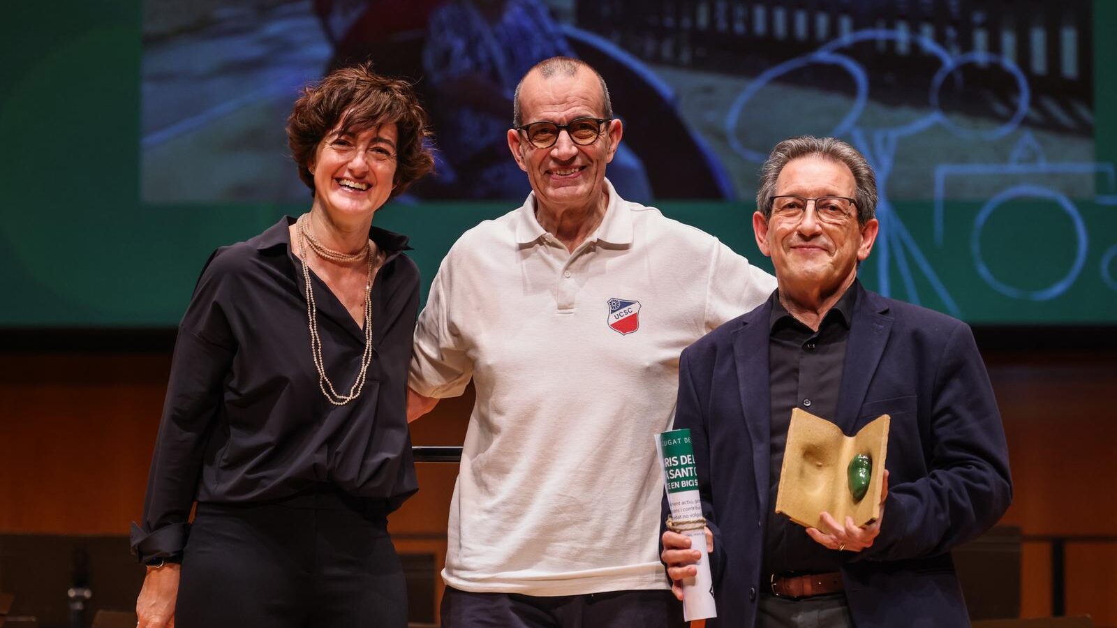 'En bici sense edat', el projecte que pedala per cuidar