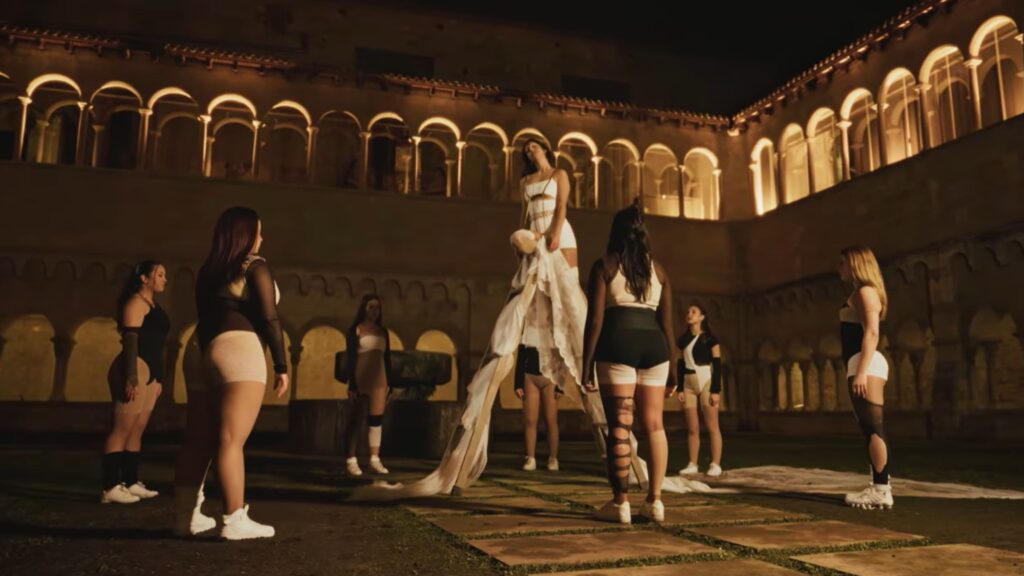 Alt: 'Revelación', l'àlbum debut de l'artista santcugatenca Admire