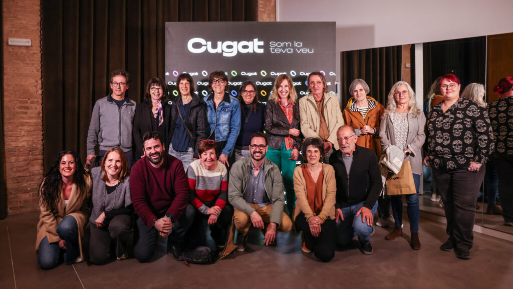 Alt: Les biblioteques, refugi i resposta en temps de pantalles: Cugat Mèdia estrena la docusèrie ‘Lletra B’ a La Xarxa+