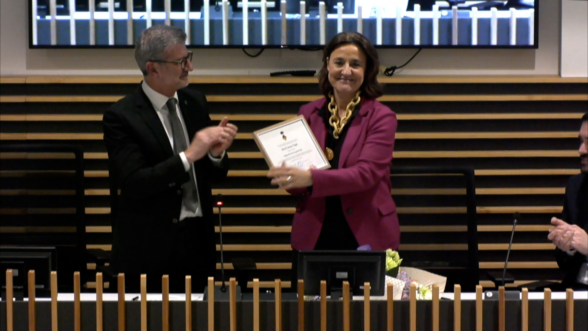 Ple extraordinari: concessió de la Medalla d’Or de la Ciutat de Sant Cugat a Mercè Conesa